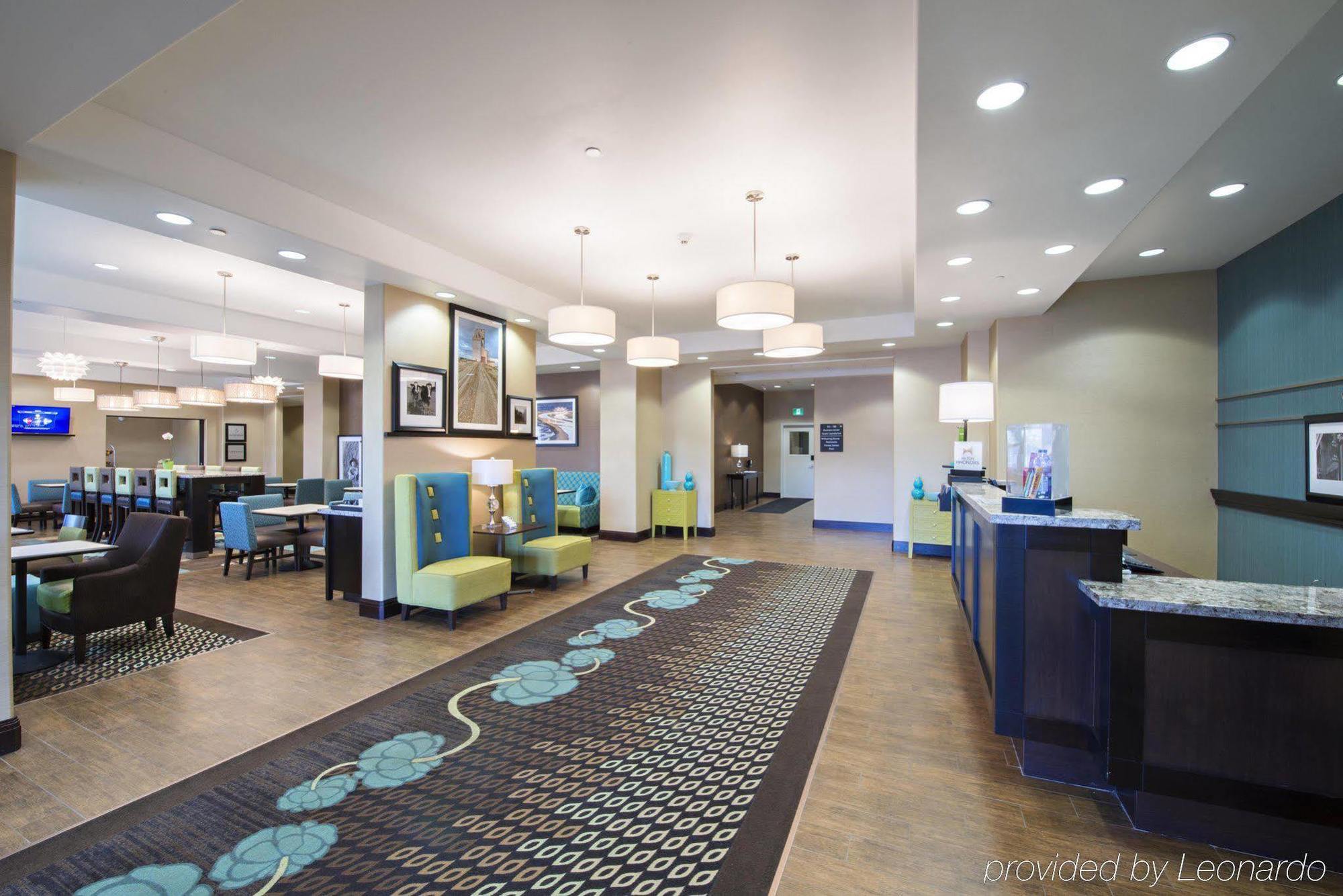 Hampton Inn Saskatoon South מראה חיצוני תמונה